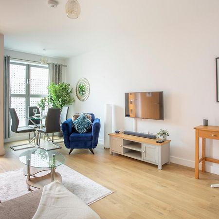 1 Bed Apartment - Redhill Central, Surrey, Gatwick #2 Zewnętrze zdjęcie