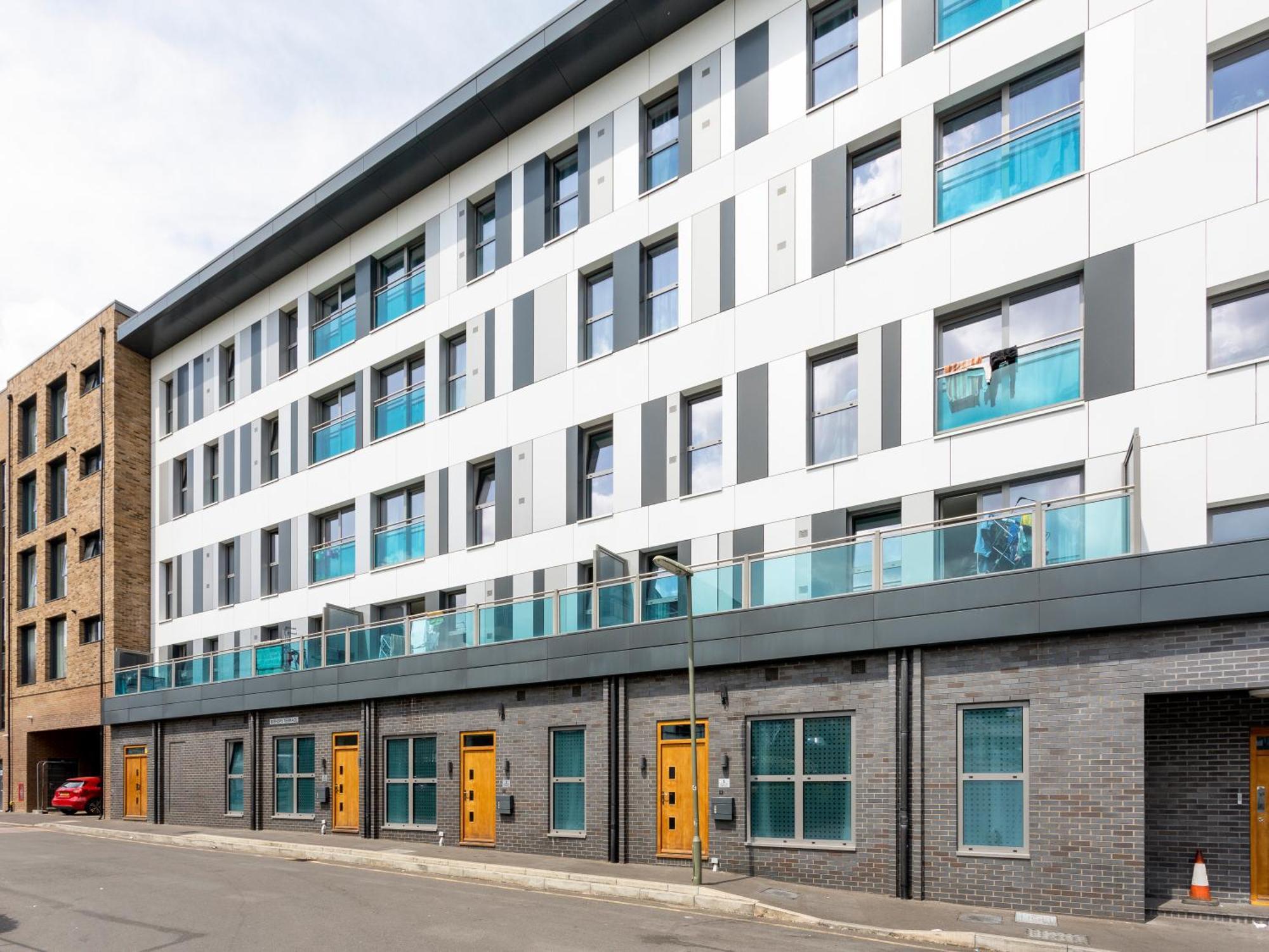 1 Bed Apartment - Redhill Central, Surrey, Gatwick #2 Zewnętrze zdjęcie